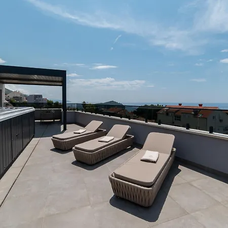Cascade Luxury Apartment *