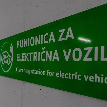 アパート Cascade Luxury ドゥブロブニク