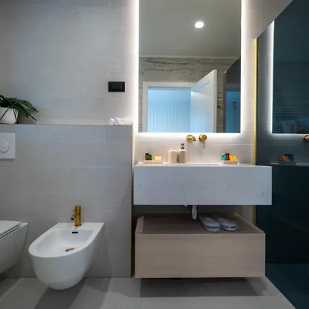 Cascade Luxury *