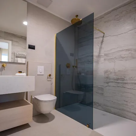 Cascade Luxury *