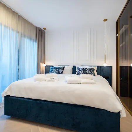 Cascade Luxury Apartment
