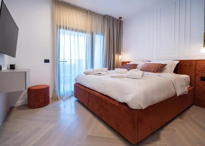 Cascade Luxury Apartment